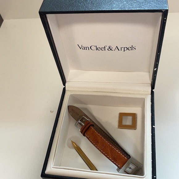 Van Cleef & Arpels watch - Picture 2 of 10
